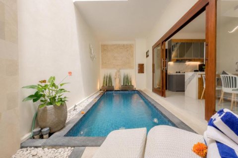 2 bedrooms Villa in Seminyak, Badung, Indonesia No. 13765 2