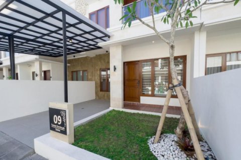 2 bedrooms Villa in Seminyak, Badung, Indonesia No. 13765 17