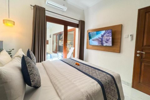 2 bedrooms Villa in Seminyak, Badung, Indonesia No. 13765 12