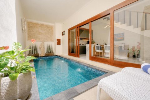 2 bedrooms Villa in Seminyak, Badung, Indonesia No. 13765