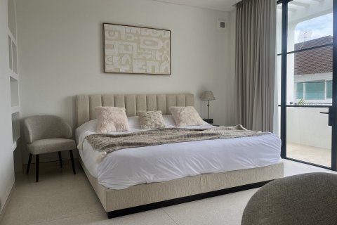 3 bedrooms Villa in Denpasar, Indonesia No. 8910 9