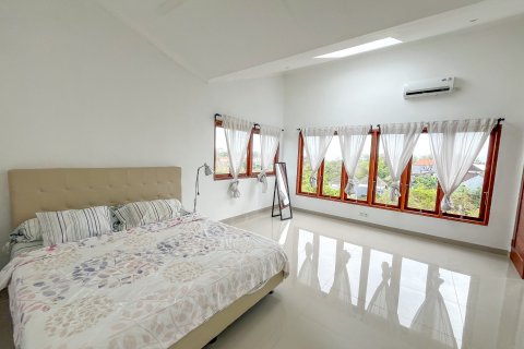 Вилла с 3 спальнями в Nusa Dua, Бадунг, Индонезия № 9088 5