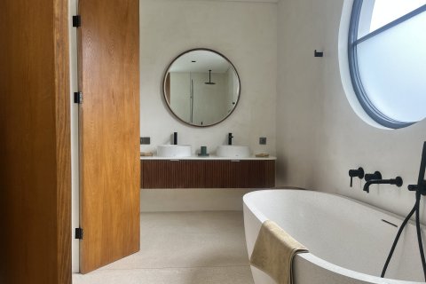 3 bedrooms Villa in Denpasar, Indonesia No. 8910 15
