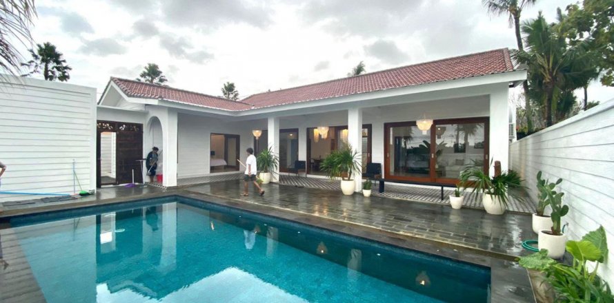 3 bedrooms Villa in Canggu, Badung, Indonesia No. 9076
