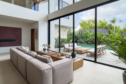 4 bedrooms Villa in Canggu, Badung, Indonesia No. 10044 5
