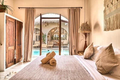 3 bedrooms Villa in Kerobokan, Badung, Indonesia No. 9284 11