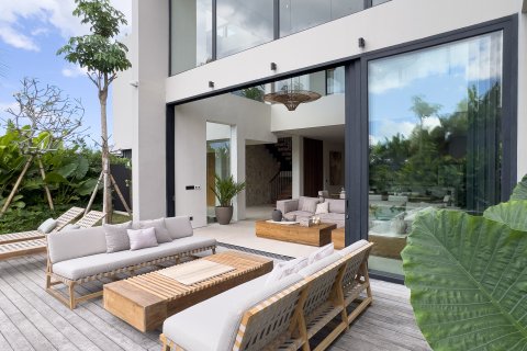 4 bedrooms Villa in Canggu, Badung, Indonesia No. 10044 11