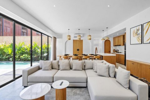 4 bedrooms Villa in Canggu, Badung, Indonesia No. 7394 6