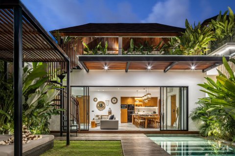 4 bedrooms Villa in Canggu, Badung, Indonesia No. 9649 2