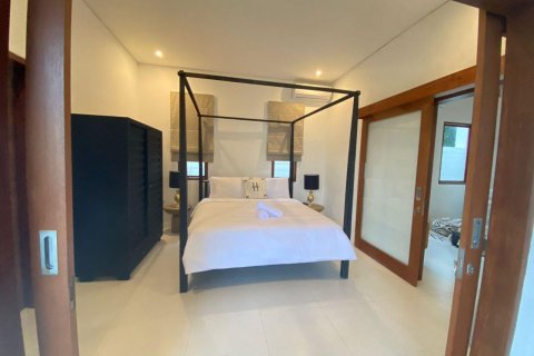 3 bedrooms Villa in Canggu, Badung, Indonesia No. 9076 13