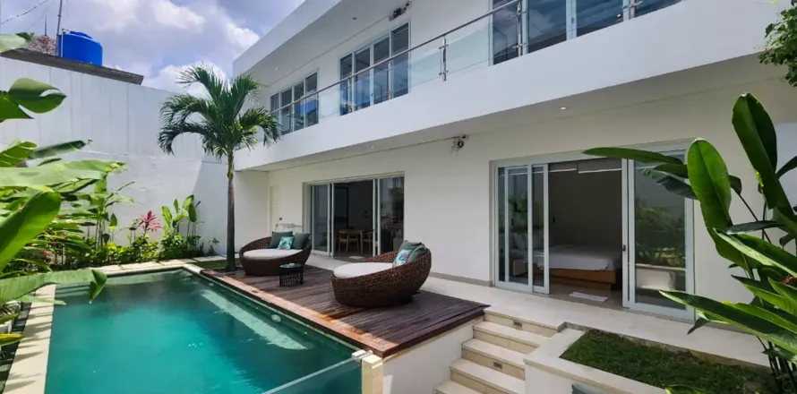 3 bedrooms Villa in Seminyak, Badung, Indonesia No. 10601