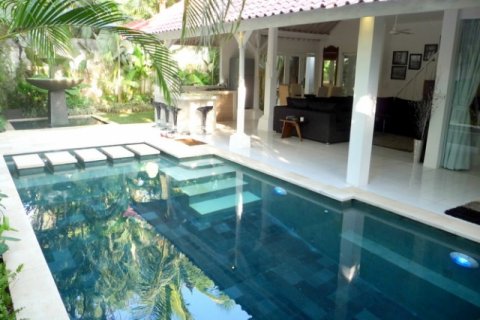 3 bedrooms Villa in Seminyak, Badung, Indonesia No. 1338 28