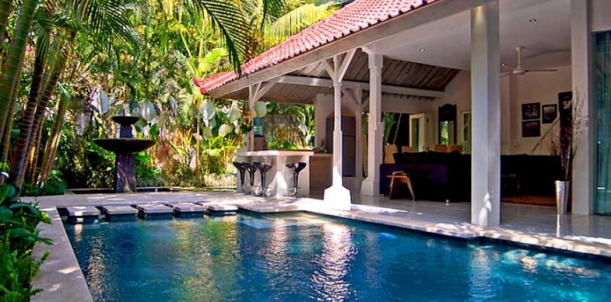 3 bedrooms Villa in Seminyak, Badung, Indonesia No. 1338