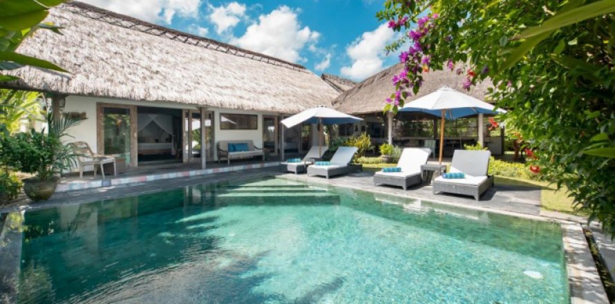 Вилла с 3 спальнями в Seminyak, Бадунг, Индонезия № 1336