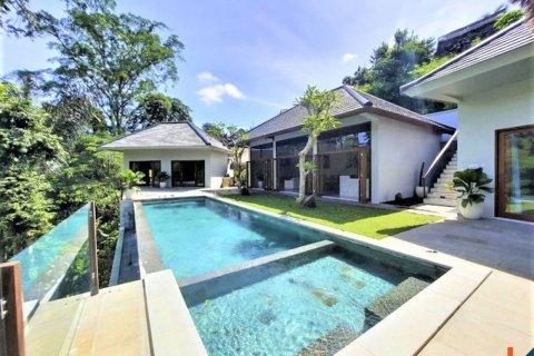 3 bedrooms Villa in Munggu, Mengwi, Badung, Indonesia No. 11613