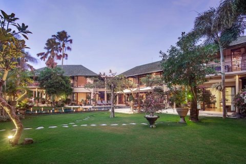 Вилла с 4 спальнями в Canggu, Бадунг, Индонезия № 877 2