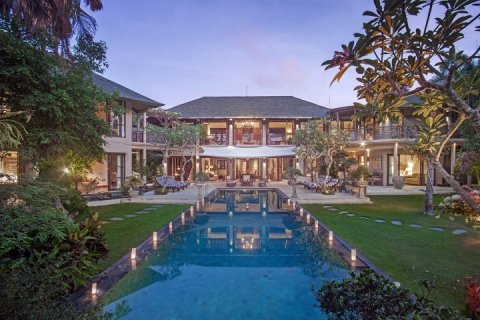 Вилла с 4 спальнями в Canggu, Бадунг, Индонезия № 877