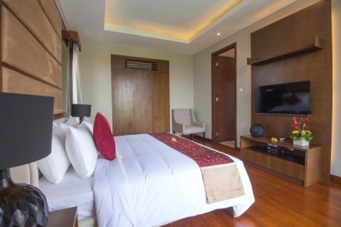 6 bedrooms Villa in Seminyak, Badung, Indonesia No. 875 14
