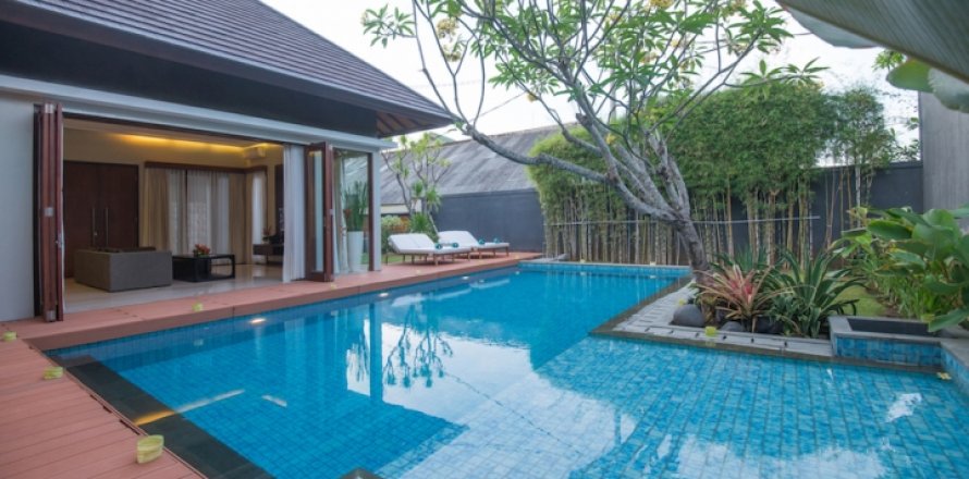 6 bedrooms Villa in Seminyak, Badung, Indonesia No. 875