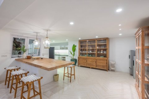 Вилла с 4 спальнями в Южная Кута, Бадунг, Индонезия № 844 20