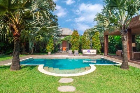 Вилла с 5 спальнями в Canggu, Бадунг, Индонезия № 9157