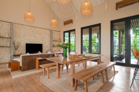 5 bedrooms Villa in Canggu, Badung, Indonesia No. 9157 12