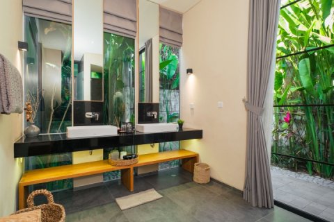 5 bedrooms Villa in Canggu, Badung, Indonesia No. 9157 27