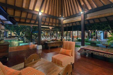 Вилла с 6 спальнями в Seminyak, Бадунг, Индонезия № 421 16