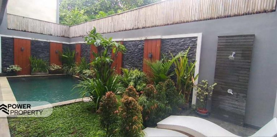3 bedrooms Villa in Kerobokan, Badung, Indonesia No. 7120