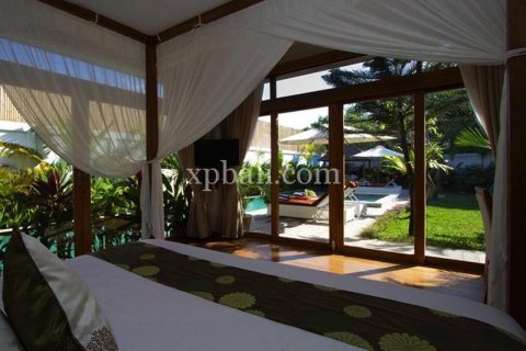 4 bedrooms Villa in Seminyak, Badung, Indonesia No. 145 7