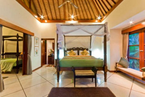 3 bedrooms Villa in Seminyak, Badung, Indonesia No. 1098 10
