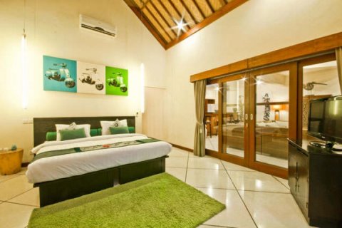 3 bedrooms Villa in Seminyak, Badung, Indonesia No. 1098 13