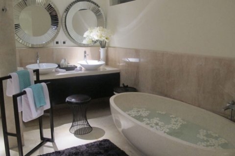 3 bedrooms Villa in Tabanan, Indonesia No. 1095 18