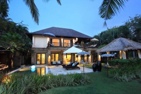 3 bedrooms Villa in Tabanan, Indonesia No. 1095 19