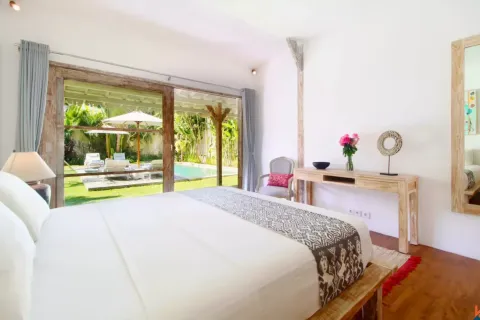 4 bedrooms Villa in Tibubeneng, Badung, Indonesia No. 10138 16
