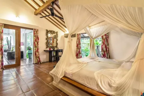 Вилла с 5 спальнями в Seminyak, Бадунг, Индонезия № 10142 16