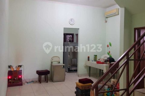 3 bedrooms House in Penjaringan, Jakarta, Indonesia No. 13643 29