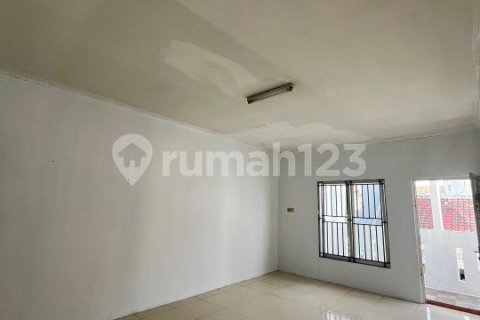 3 bedrooms House in Penjaringan, Jakarta, Indonesia No. 13642 13