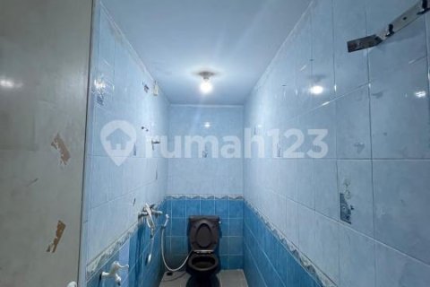 3 bedrooms House in Penjaringan, Jakarta, Indonesia No. 13642 9