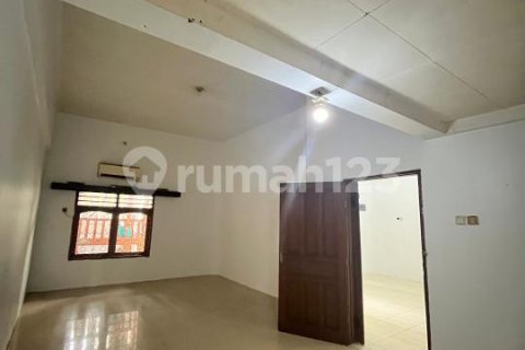 3 bedrooms House in Penjaringan, Jakarta, Indonesia No. 13642 3