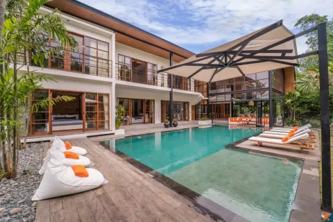5 bedrooms Villa in Pererenan, Mengwi, Badung, Indonesia No. 10615