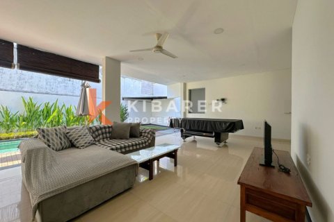 2 bedrooms Villa in Jimbaran, Badung, Indonesia No. 12998