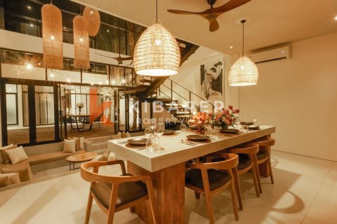 4 bedrooms Villa in Pererenan, Mengwi, Badung, Indonesia No. 12992 10