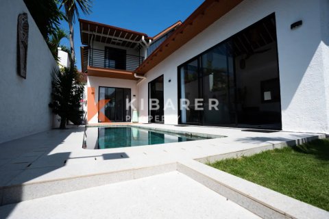3 bedrooms Villa in Kuta, Badung, Indonesia No. 12997