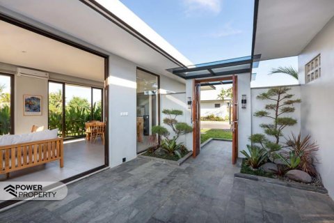 3 bedrooms Villa in Gianyar, Indonesia No. 9002 8