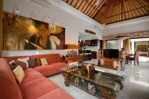 Вилла с 4 спальнями в Seminyak, Бадунг, Индонезия № 1058 5