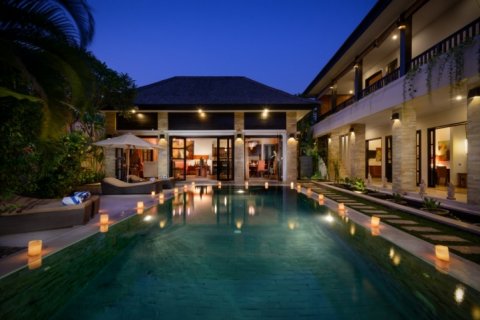 Вилла с 4 спальнями в Seminyak, Бадунг, Индонезия № 1058 2