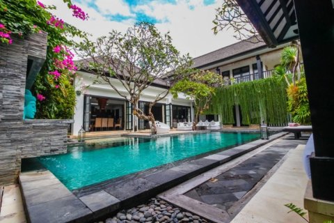 Вилла с 4 спальнями в Seminyak, Бадунг, Индонезия № 1057 3