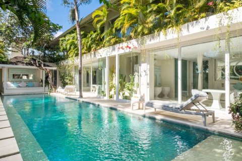 Вилла с 5 спальнями в Canggu, Бадунг, Индонезия № 1052 3