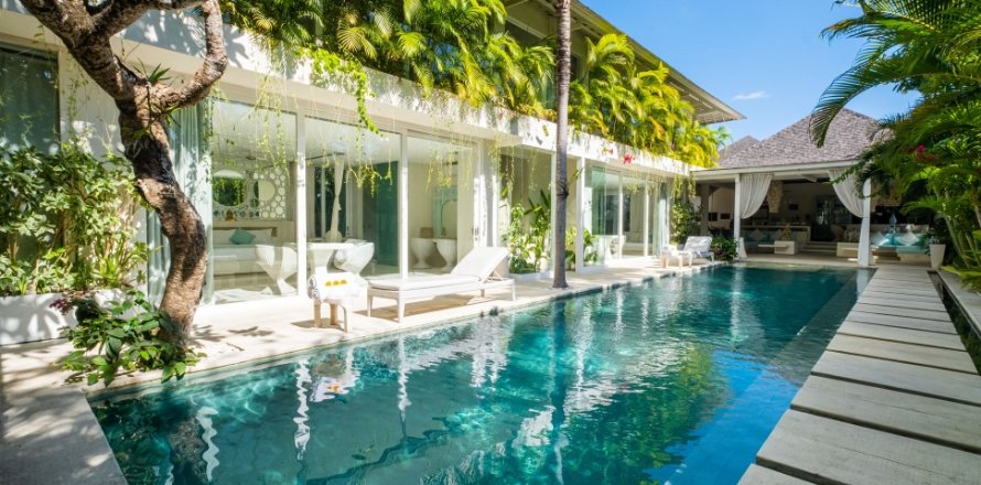 Вилла с 5 спальнями в Canggu, Бадунг, Индонезия № 1052